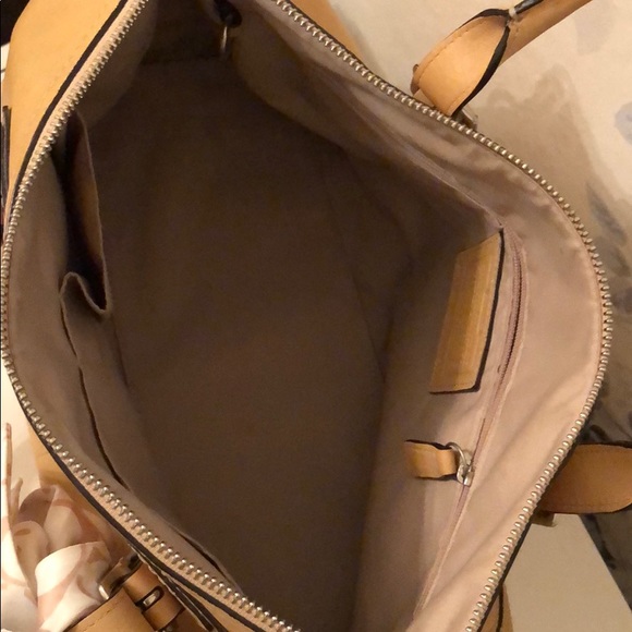 Leather coach purse - Picture 5 of 7